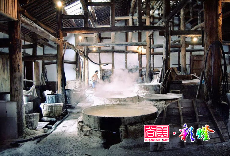 千年鹽都何以成為享譽(yù)天下的“南國(guó)燈城”？——古法熬鹽